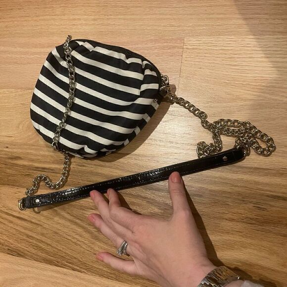 Kate Spade Crossbody Black and White Gold Chain Small Nautical Striped - Picture 9 of 12